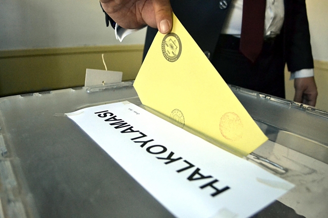Bölge bölge en fazla 'evet' ve 'hayır' oyları